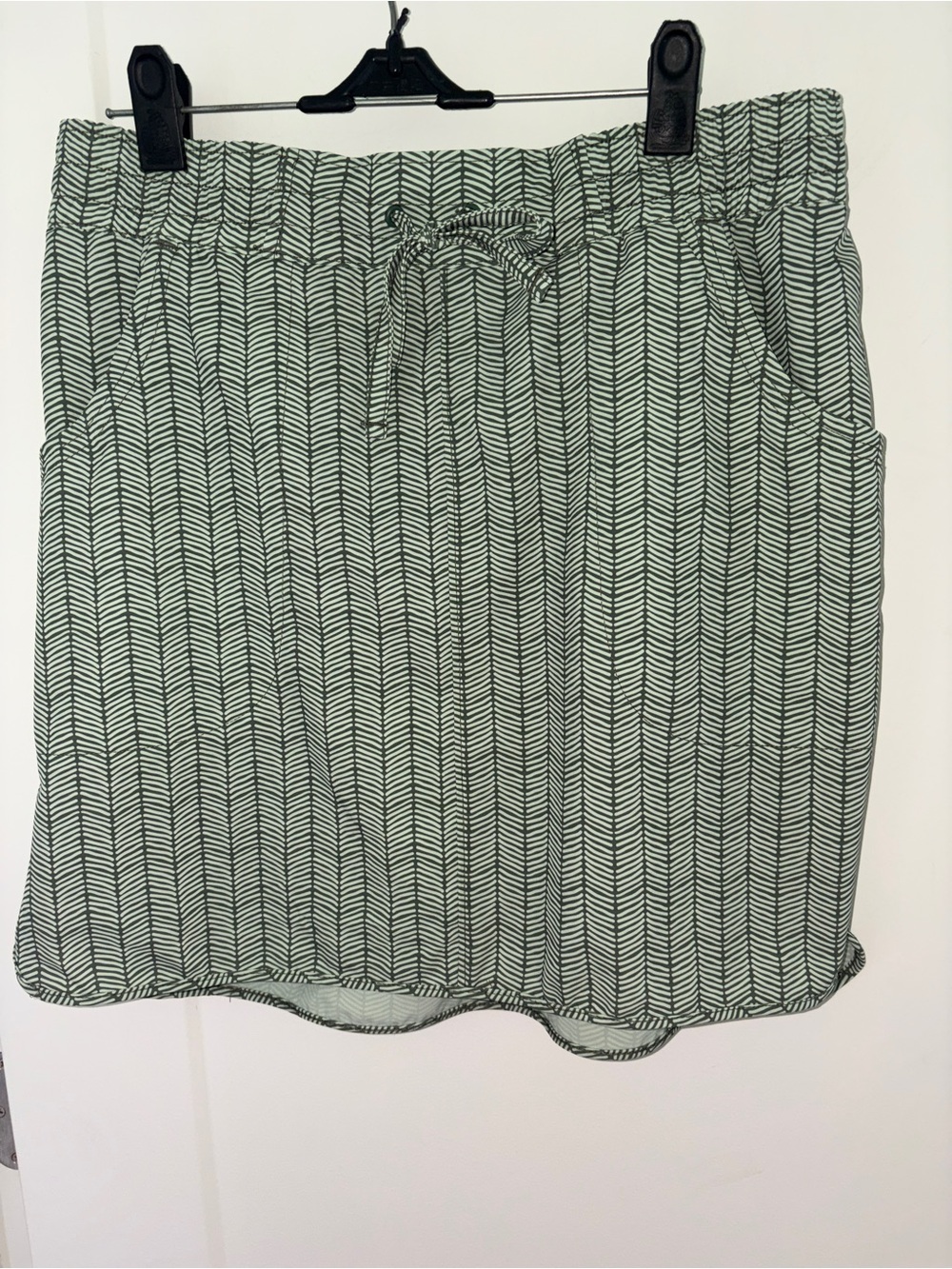 NWOT Duluth Trading Co. print skirt sz S 36101